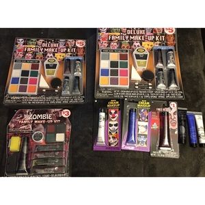 FREE W/ PURCHASE- Halloween Makeup Kits